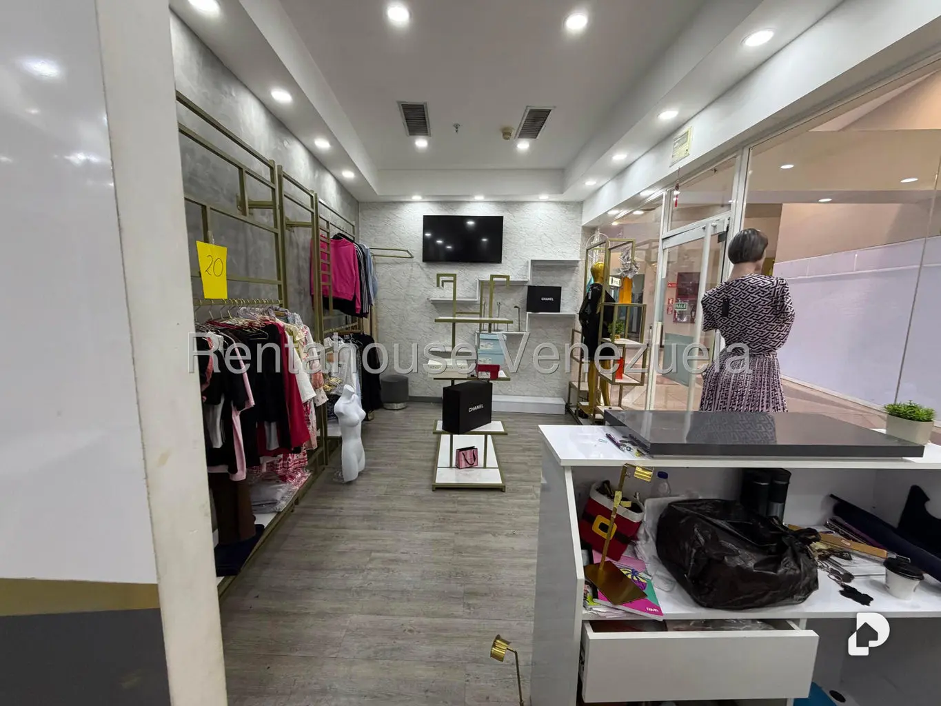Local comercial en Parroquia La Candelaria, Caracas