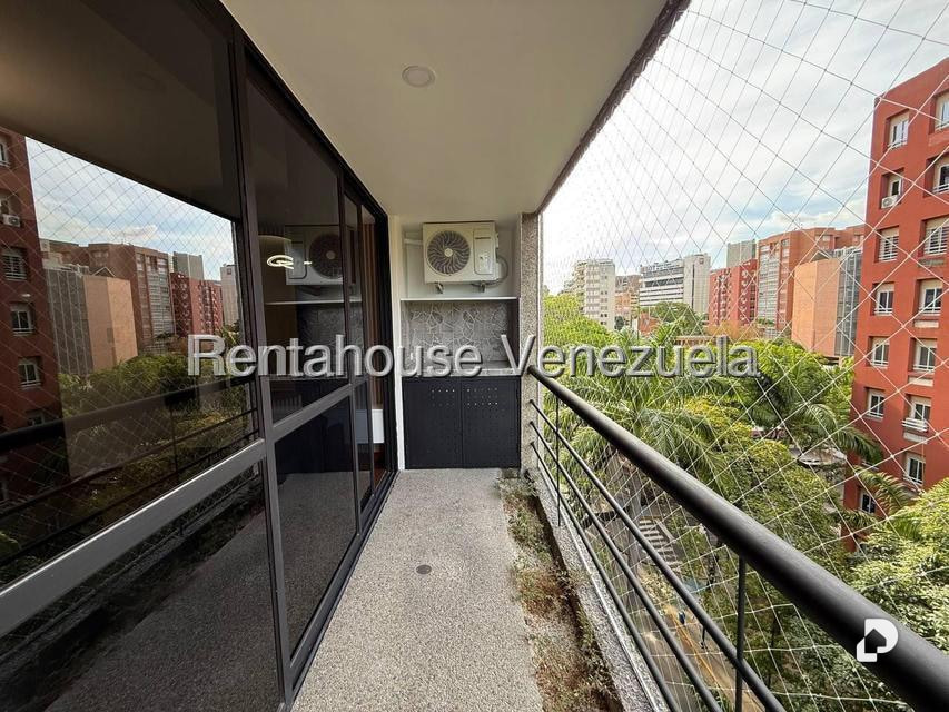 Apartamento en El Rosal, Caracas – 19