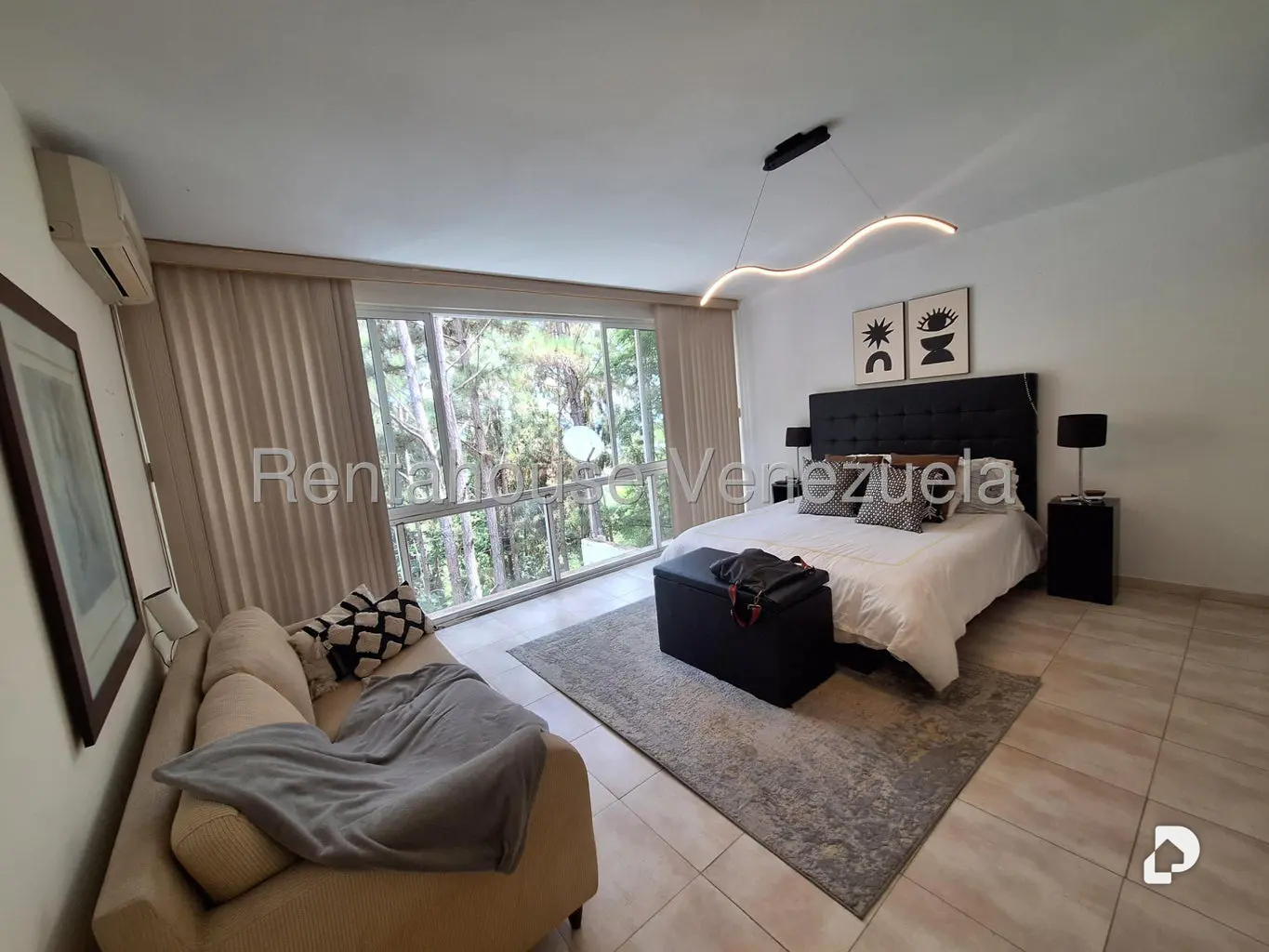 Casa en Villa Nueva Hatillo, Caracas – 25