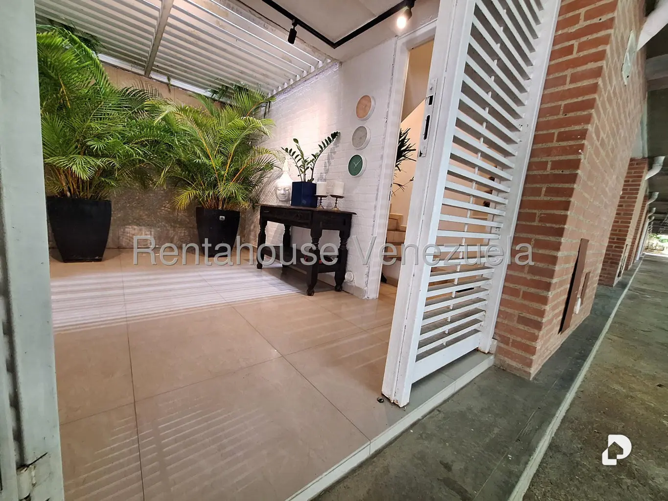 Casa en Villa Nueva Hatillo, Caracas – 2
