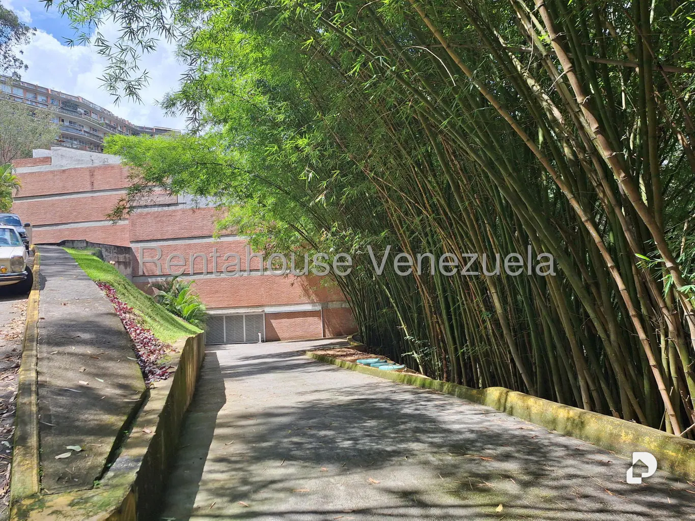 Casa en Villa Nueva Hatillo, Caracas – 30