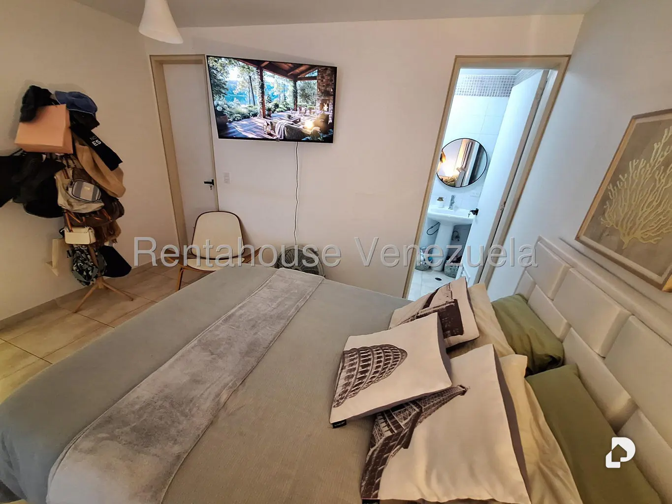 Casa en Villa Nueva Hatillo, Caracas – 24
