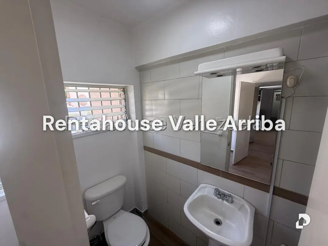 Apartamento en Santa Rosa de Lima, Caracas – 16