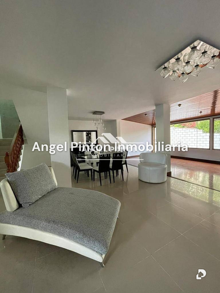 Casa en El Cafetal, Caracas – 2