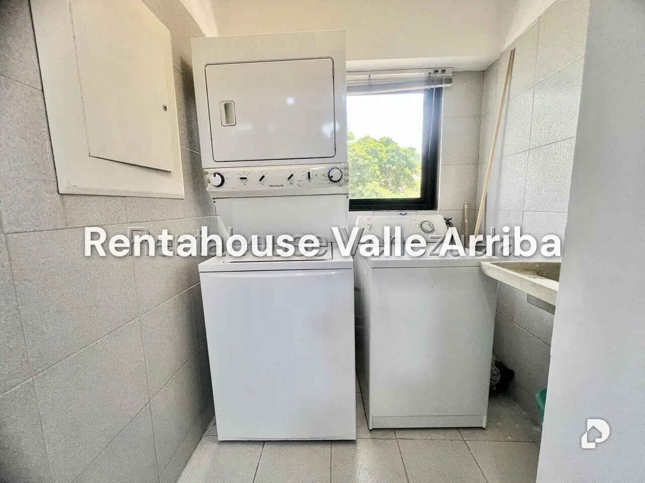 Apartment in Los Dos Caminos, Caracas – 8