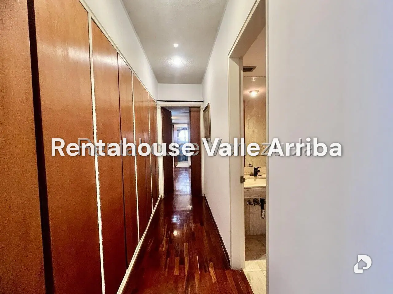 Apartment in Los Dos Caminos, Caracas – 20