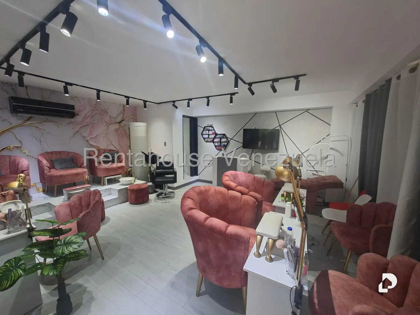 Local comercial en Santa Mónica, Caracas – 4