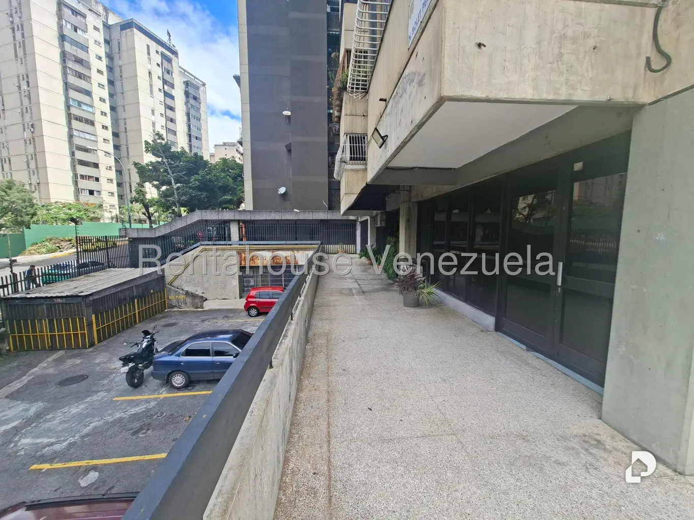 Local comercial en Santa Mónica, Caracas – 8