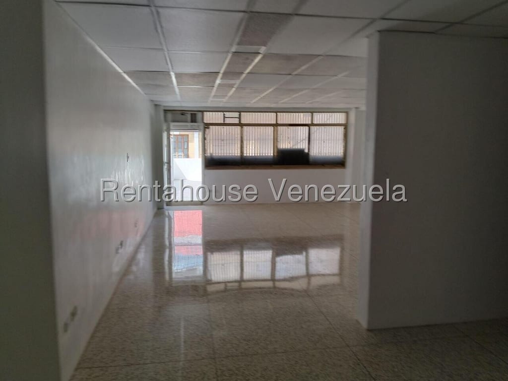 Local comercial en Parroquia Santa Teresa, Caracas - 1