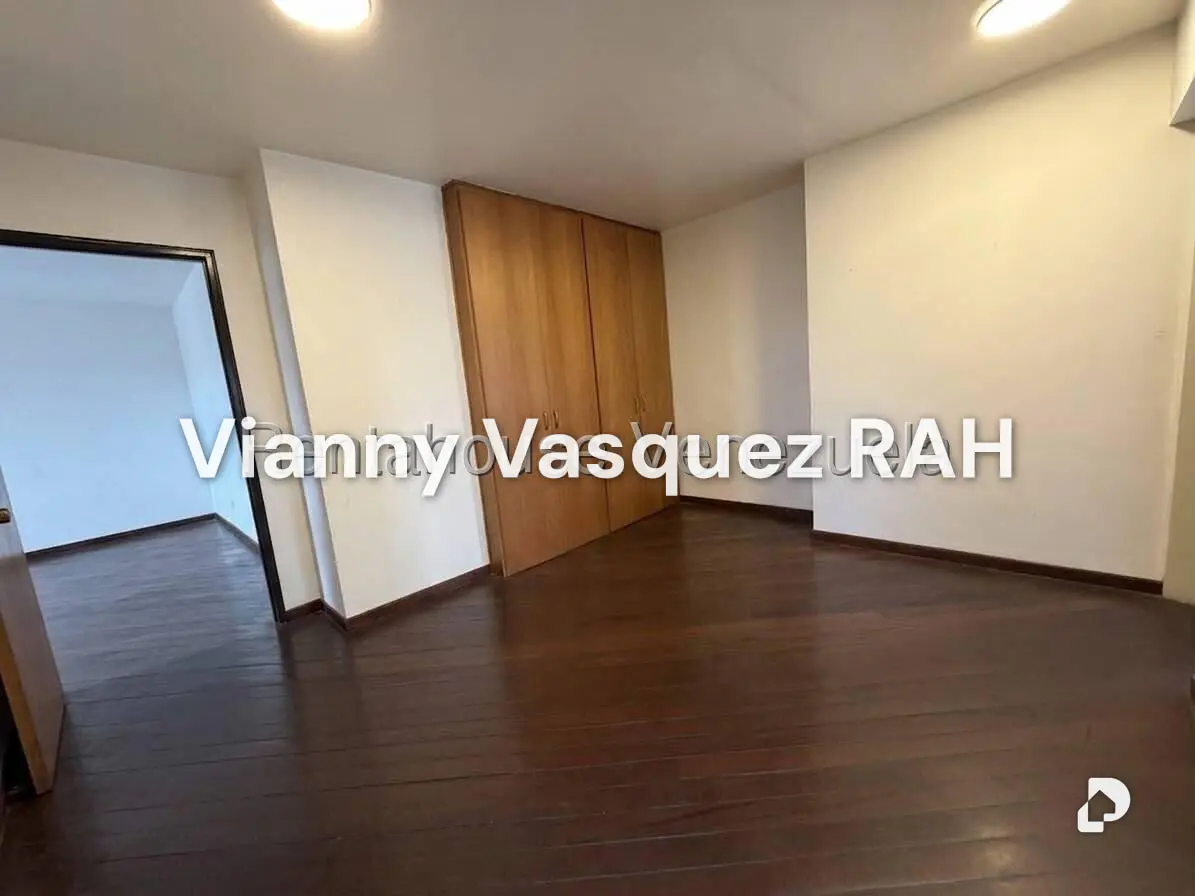 Apartamento en El Rosal, Caracas – 13