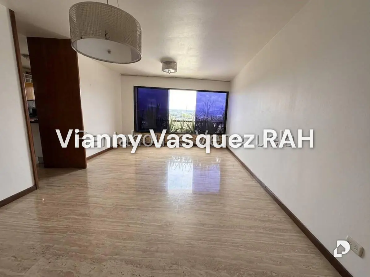 Apartamento en El Rosal, Caracas – 1