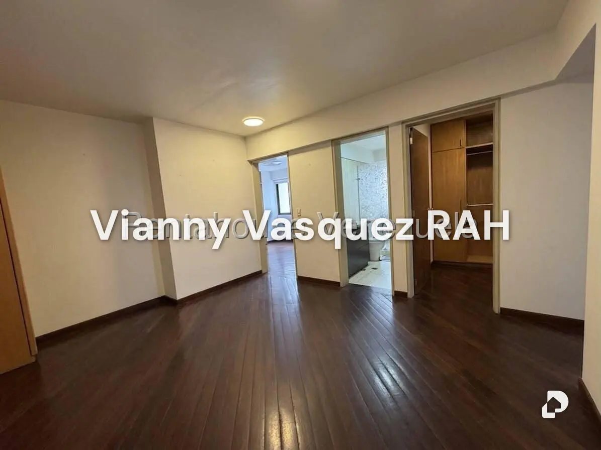 Apartamento en El Rosal, Caracas – 15