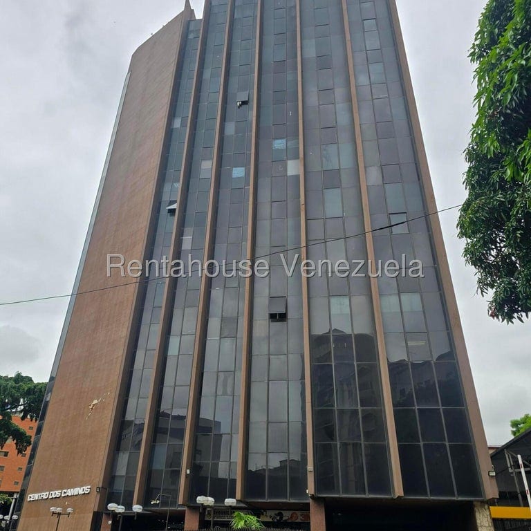 Oficina en Los Dos Caminos, Caracas - 1