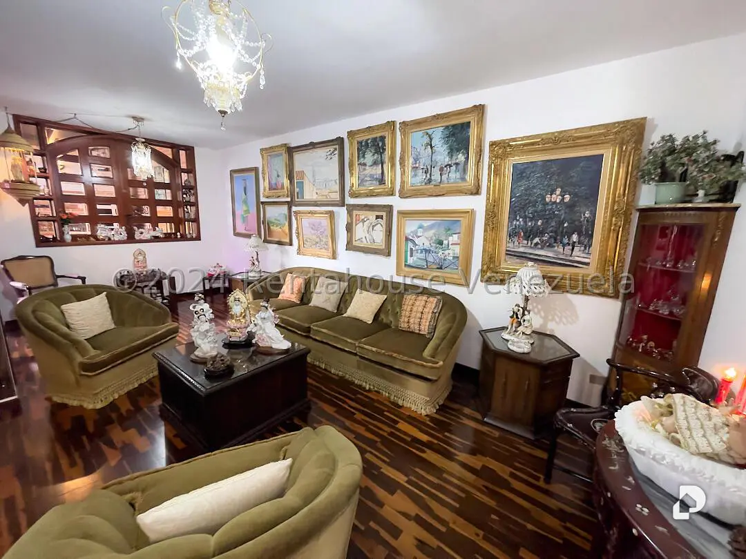 Casa en Alto Prado, Caracas – 8