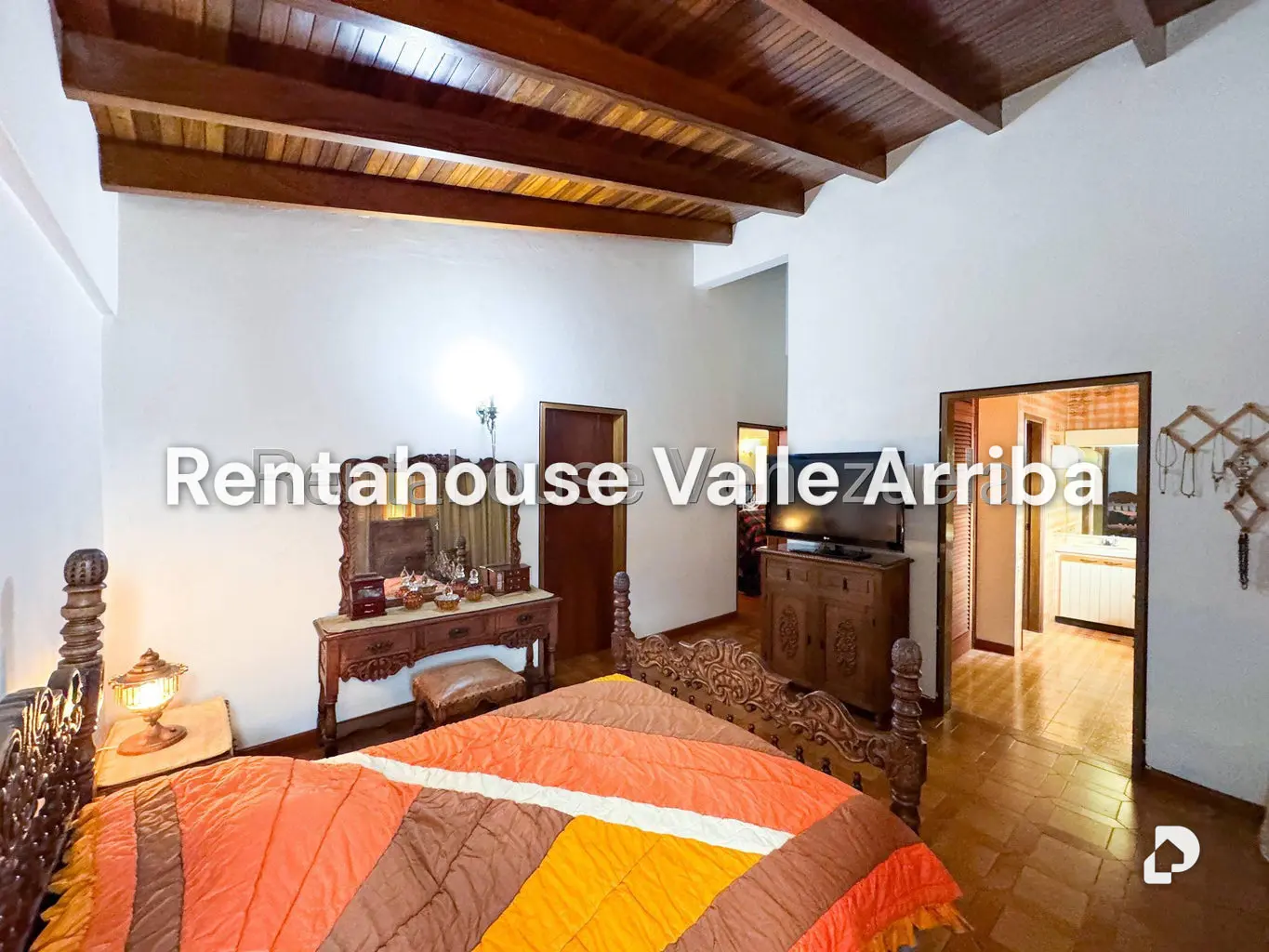 House in Los Nuevos Teques, Los Teques – 28