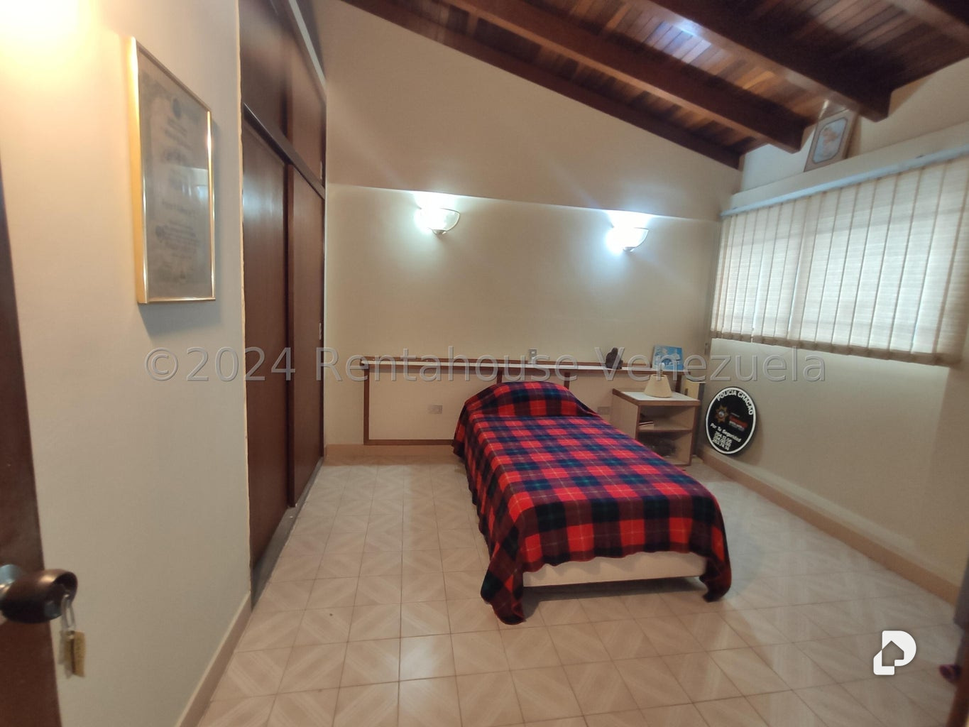 Casa en Los Palos Grandes, Caracas – 16