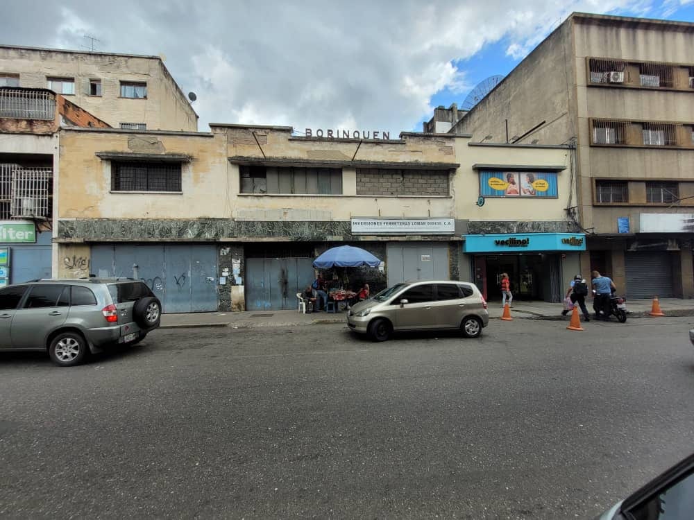 Local comercial en Puente Hierro, Caracas - 1