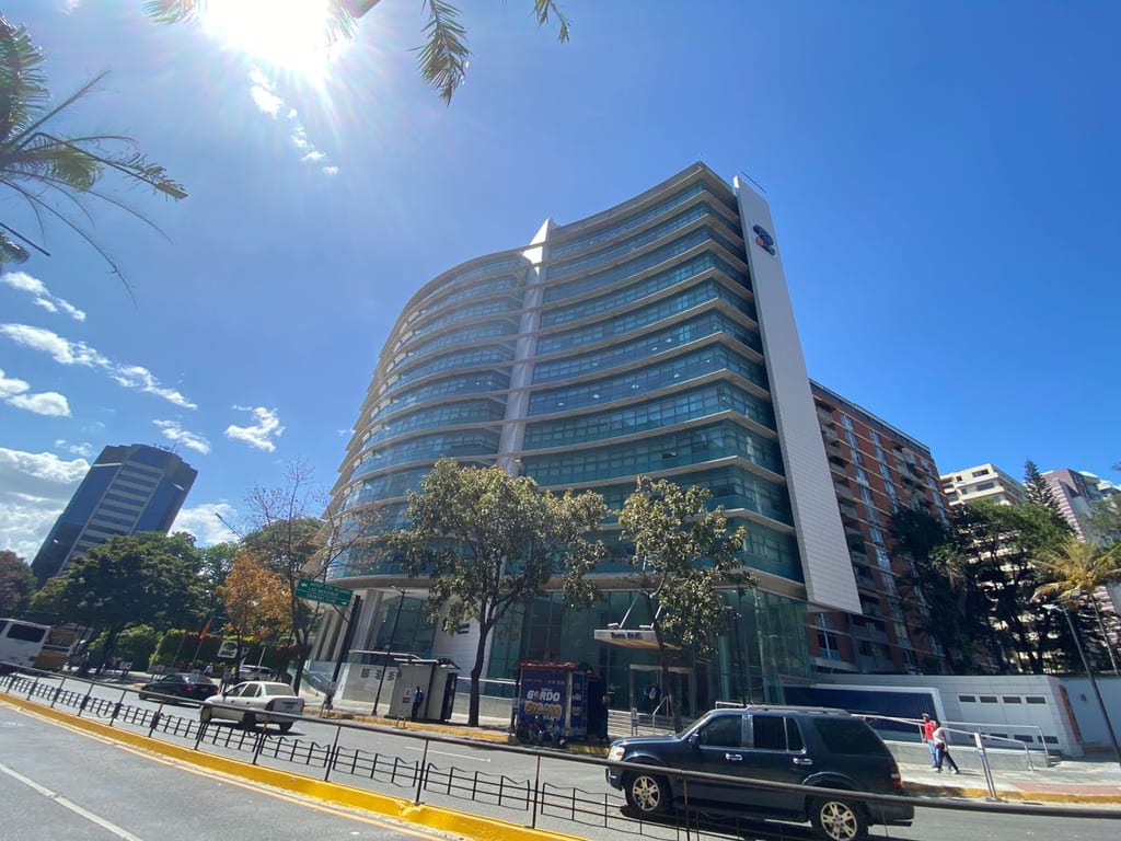 Oficina en Campo Alegre, Caracas - 1