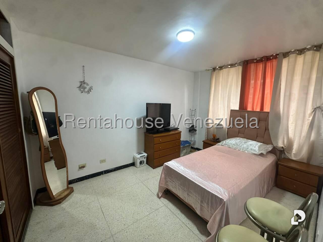 Apartamento en San Bernardino, Caracas