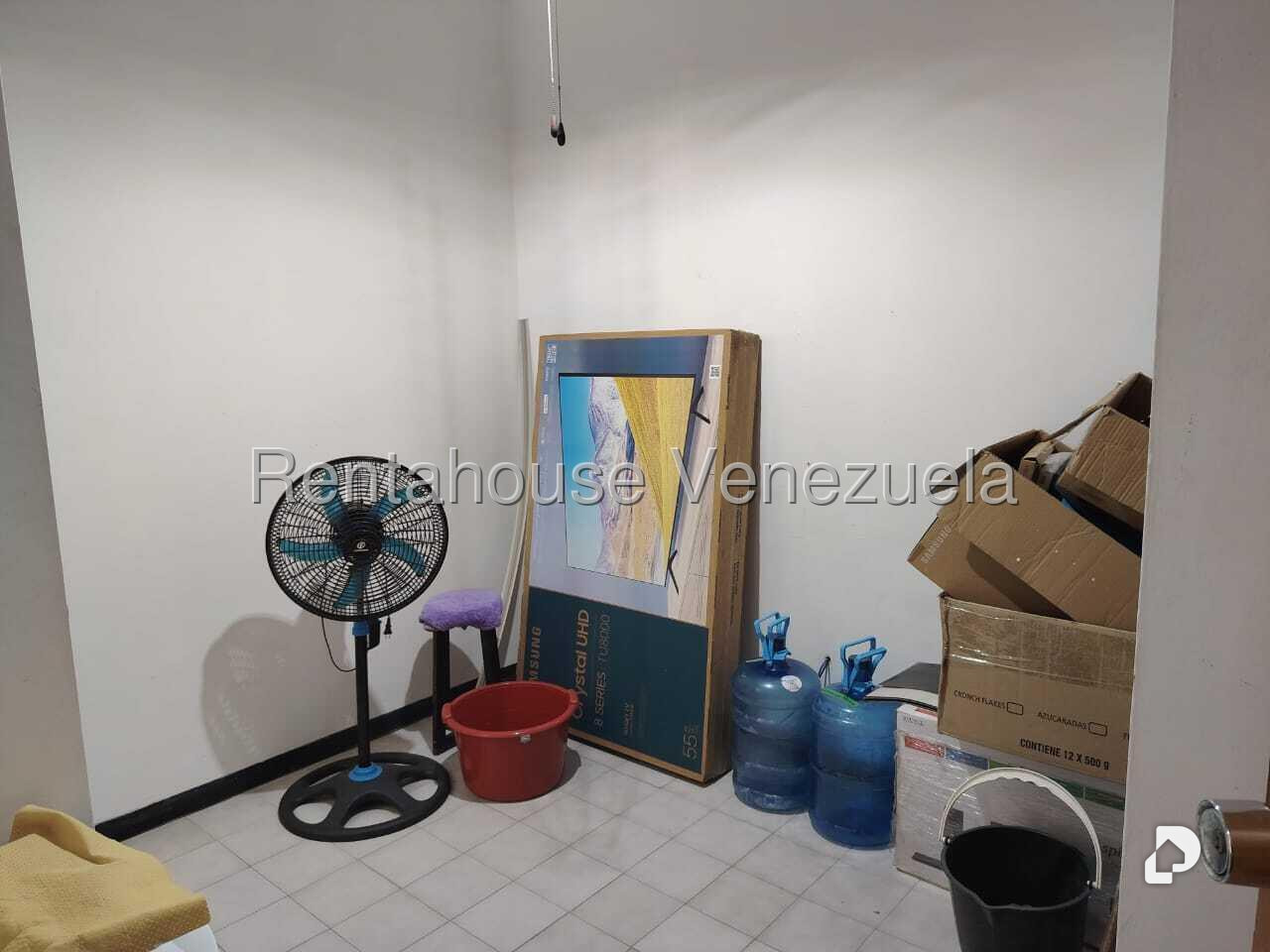 Apartamento en La Florida, Caracas – 18