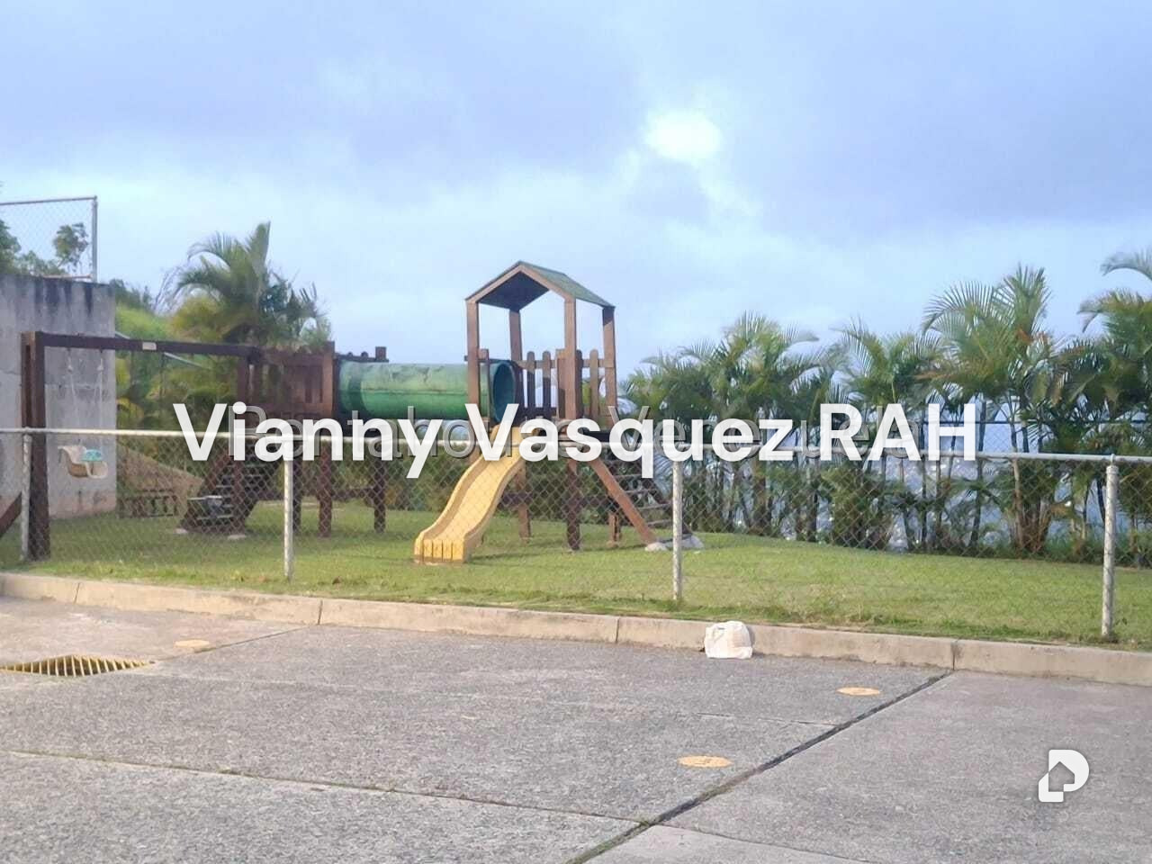 Apartamento en Alto Hatillo, Caracas – 17