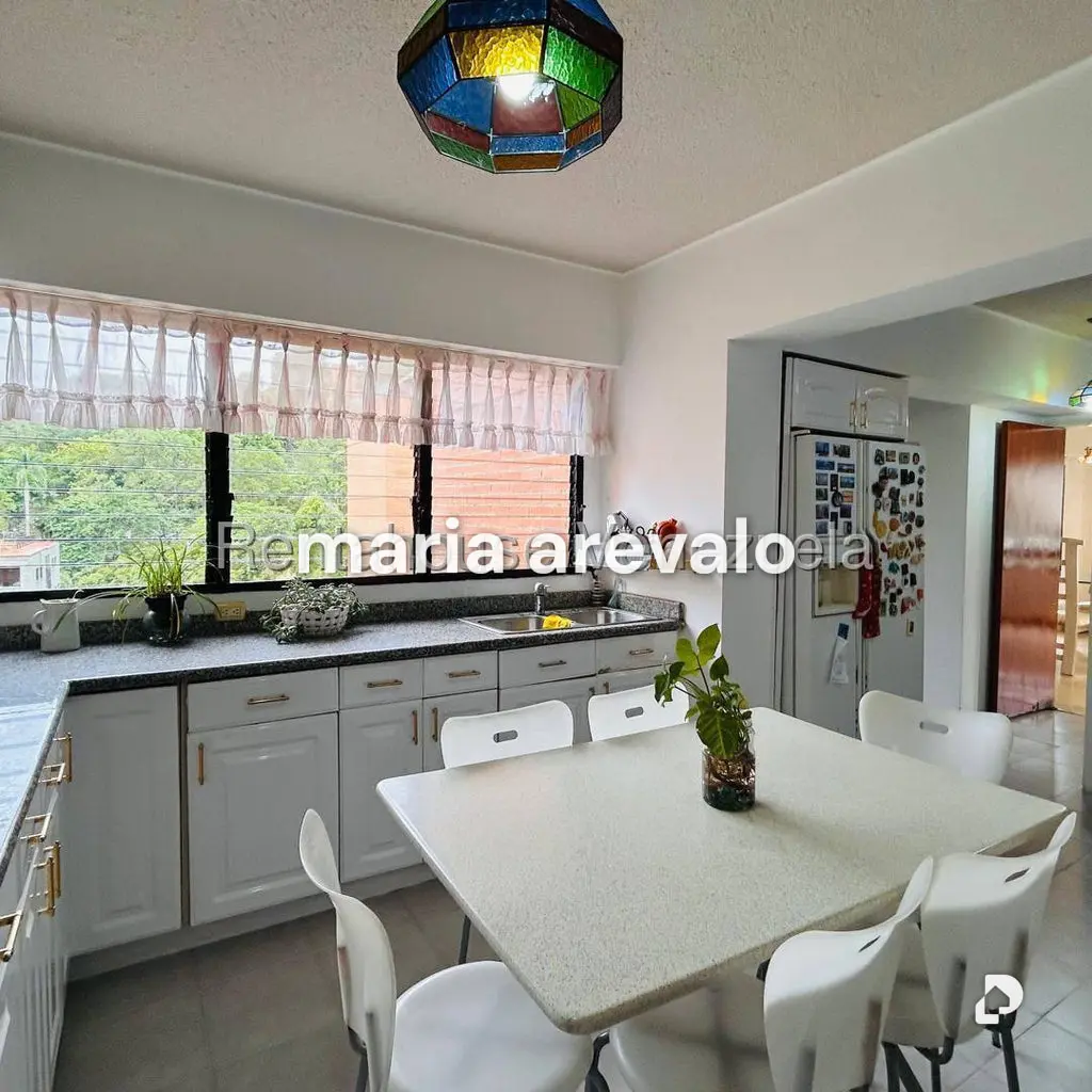 Apartamento en Las Esmeraldas, Caracas – 23