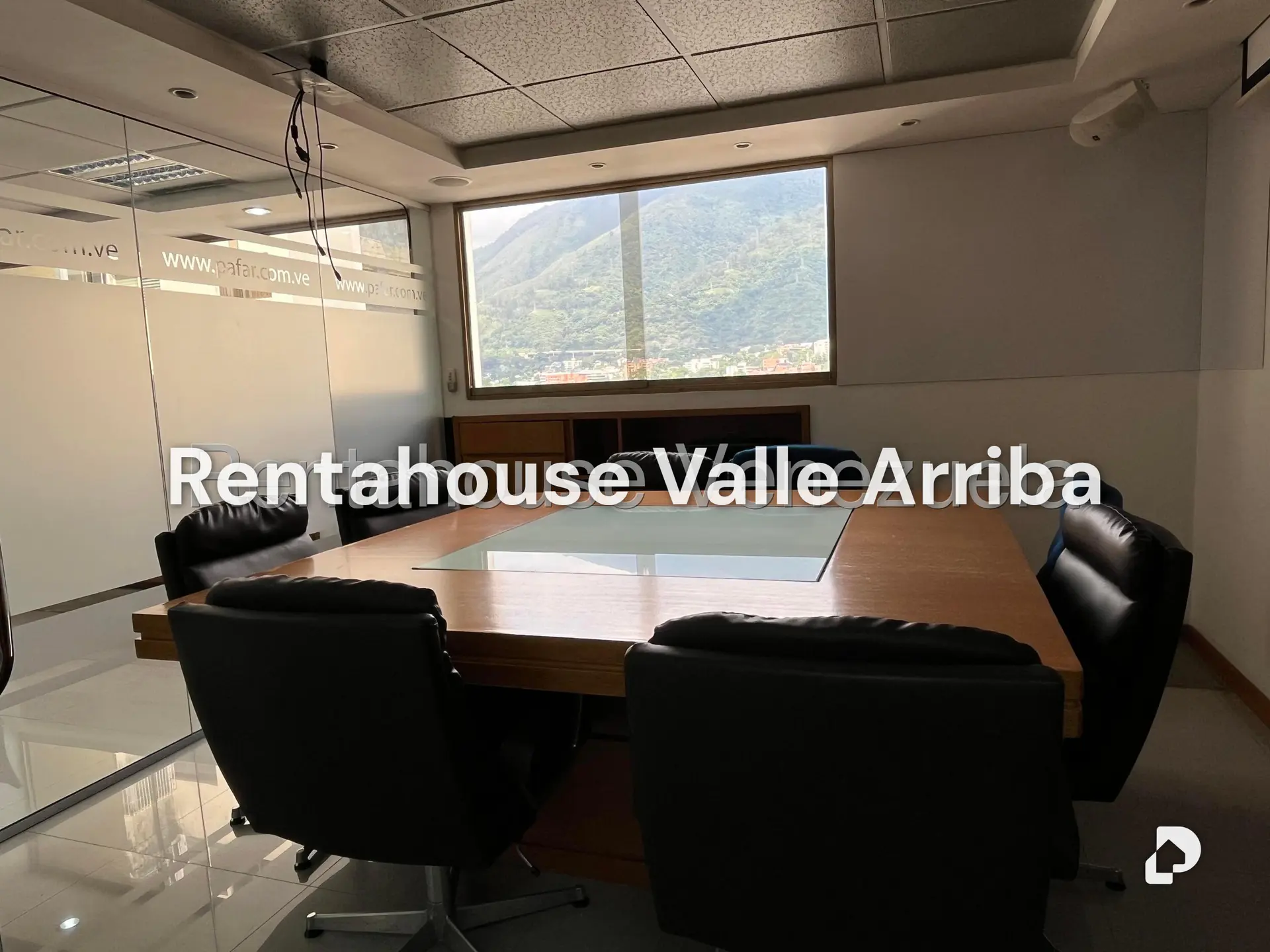 Office in Los Dos Caminos, Caracas – 18