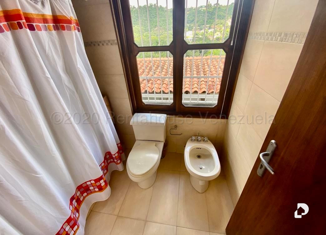 Casa en Prados del Este, Caracas – 24