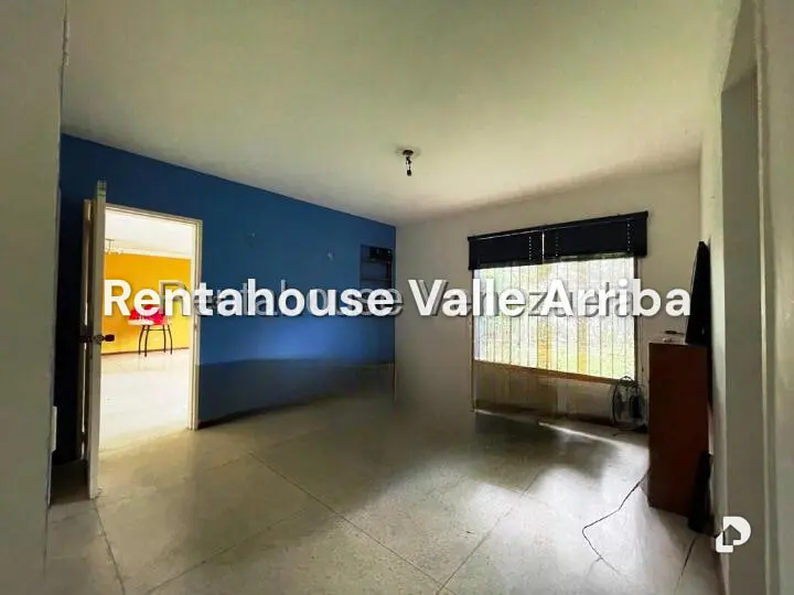 House in Los Guayabitos, Caracas – 75