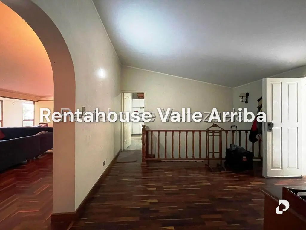 House in Los Guayabitos, Caracas – 60