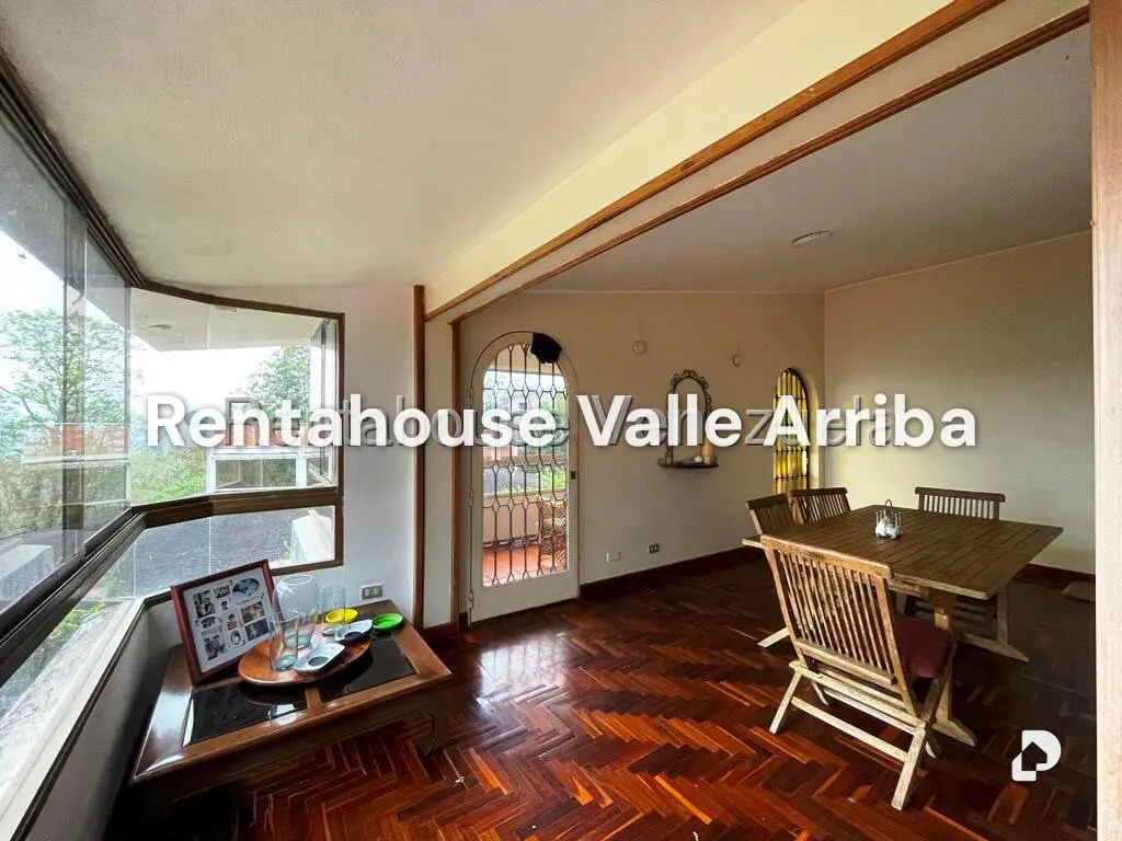 House in Los Guayabitos, Caracas – 33