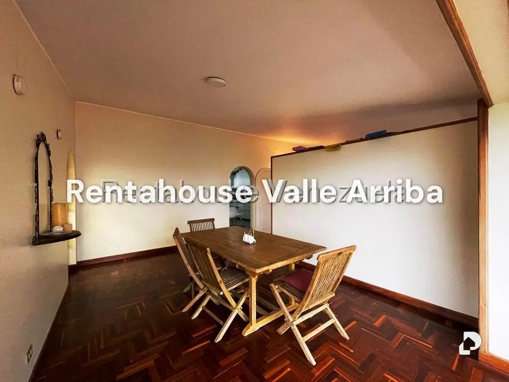 House in Los Guayabitos, Caracas – 32