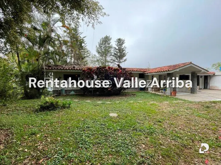 House in Los Guayabitos, Caracas – 1