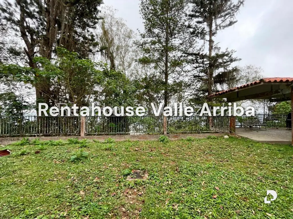 House in Los Guayabitos, Caracas – 88