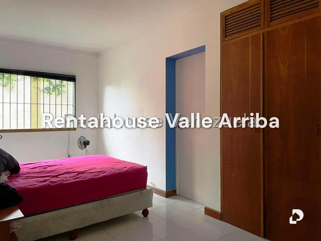 House in Los Guayabitos, Caracas – 69
