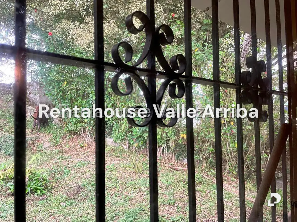 House in Los Guayabitos, Caracas – 49