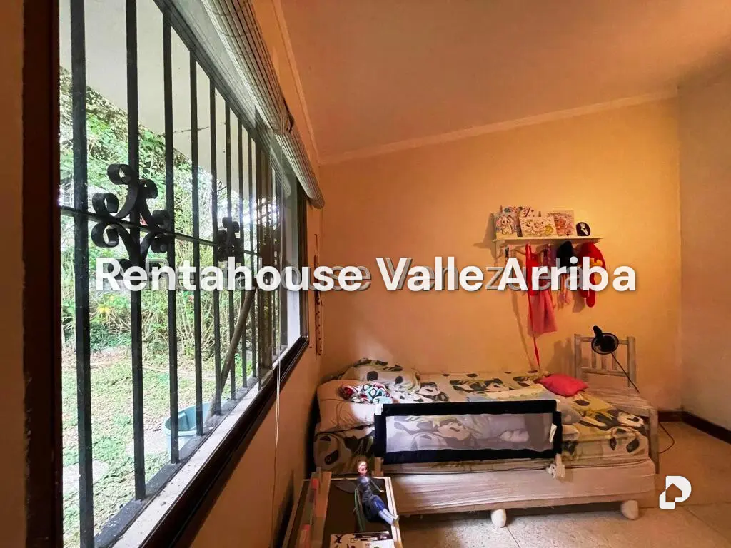 House in Los Guayabitos, Caracas – 48