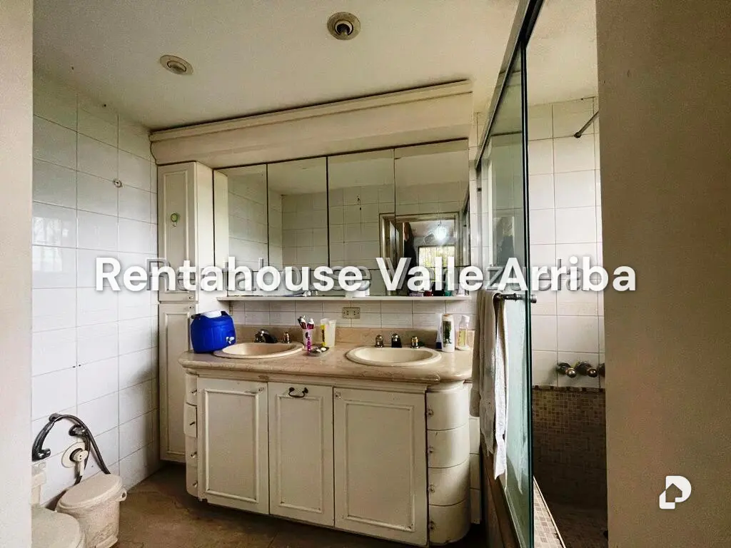 House in Los Guayabitos, Caracas – 45