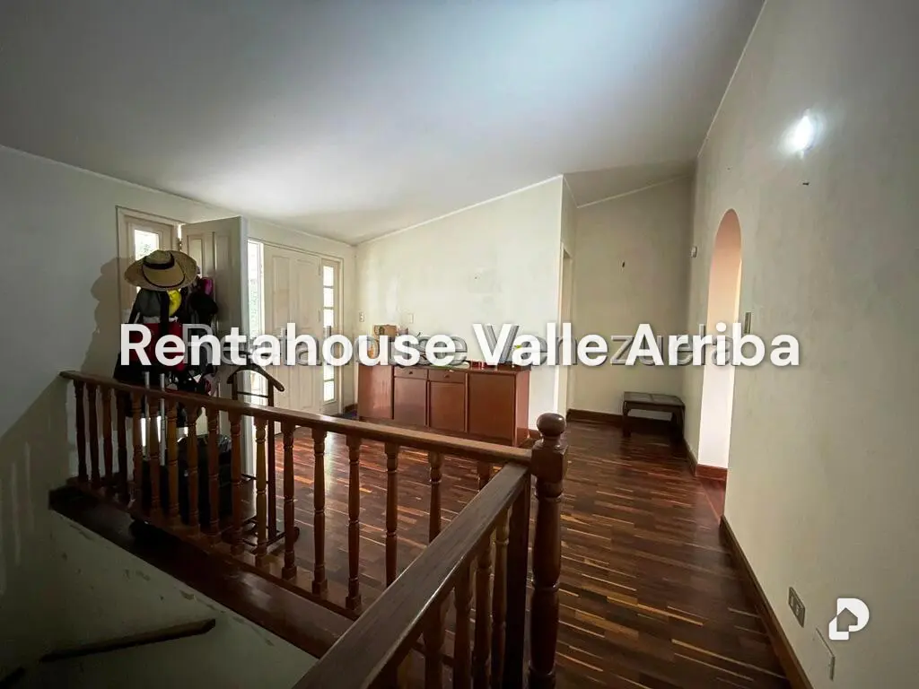 House in Los Guayabitos, Caracas – 61