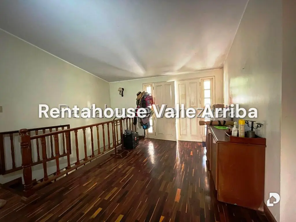House in Los Guayabitos, Caracas – 4