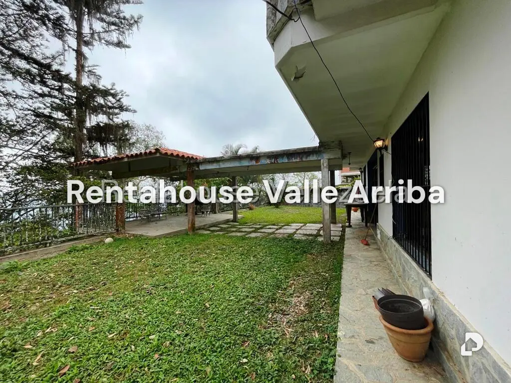 House in Los Guayabitos, Caracas – 89