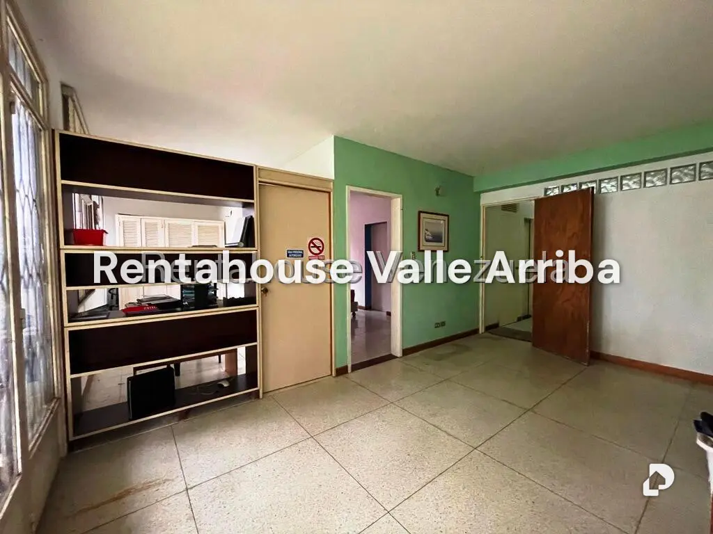 House in Los Guayabitos, Caracas – 68