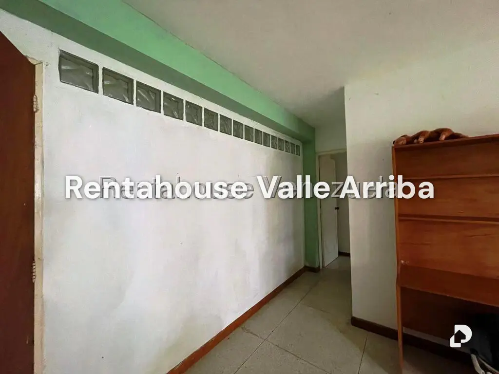 House in Los Guayabitos, Caracas – 74
