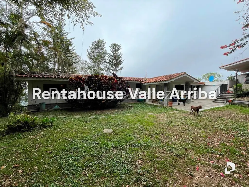 House in Los Guayabitos, Caracas – 17