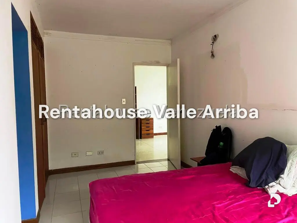 House in Los Guayabitos, Caracas – 72