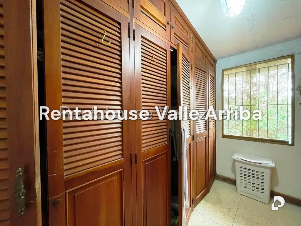 House in Los Guayabitos, Caracas – 44