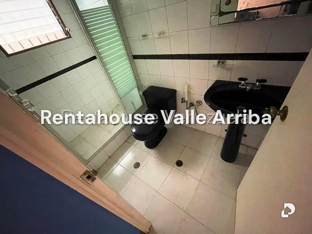 House in Los Guayabitos, Caracas – 73