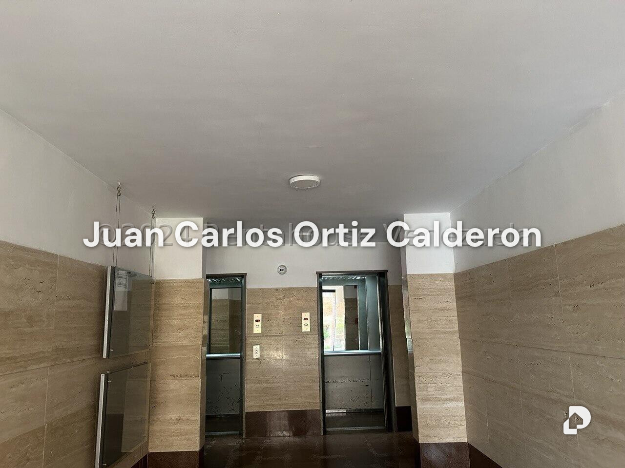 Apartamento en Colinas de La Tahona, Caracas – 17