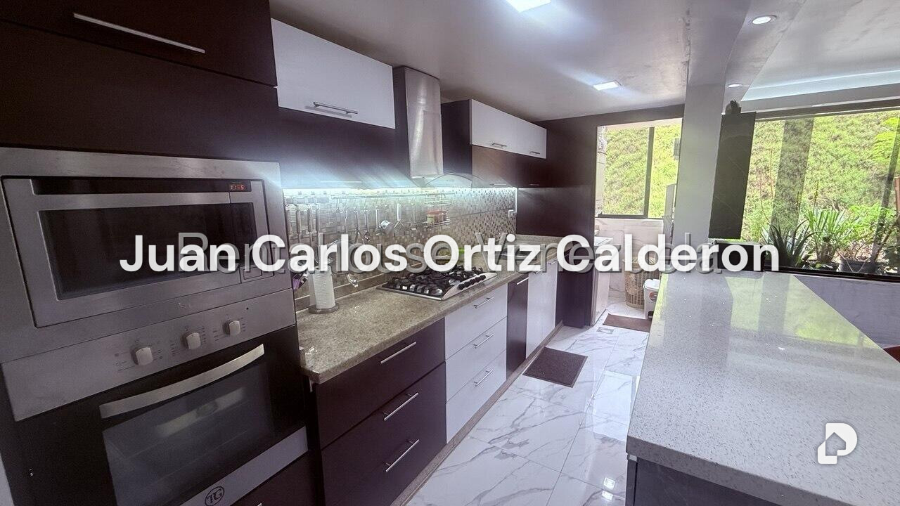 Apartamento en Colinas de La Tahona, Caracas – 16