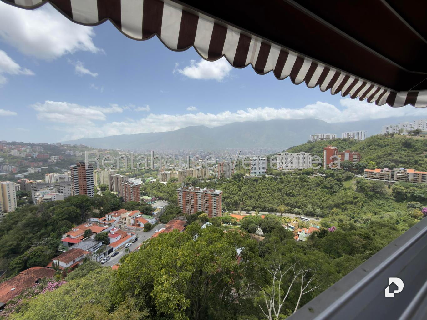 Apartamento en Terrazas de Santa Ines, Caracas – 25